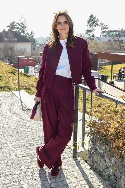 Moderátorka Daniela Brzobohatá má vytříbený módní vkus. To dokázala i svým nedávným elegantním outfitem se sportovním nádechem