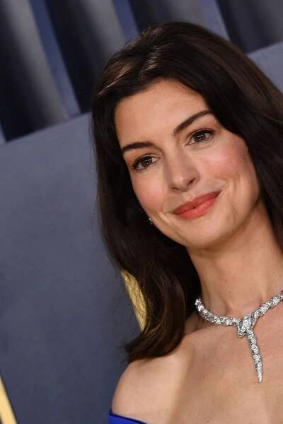 Anne Hathaway Joined Her "Devil Wears Prada" Costars at the 2024 SAG Awards in a Cerulean Blue Dress