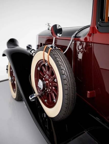 1929 Pierce-Arrow Model 133 Limousine - The JBS Collection