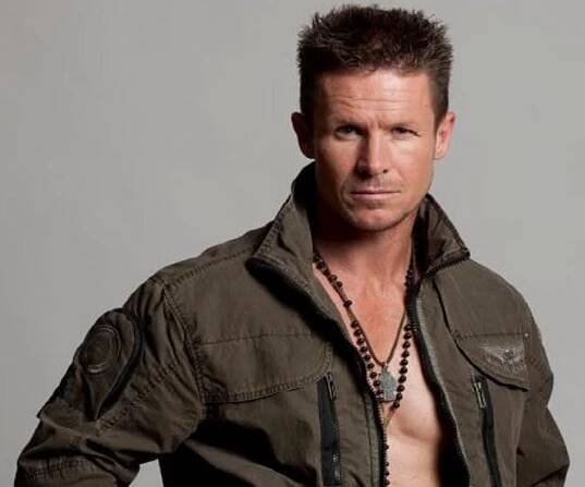 Felix Baumgartner Biography - Facts, Childhood, Family Life & Achievements