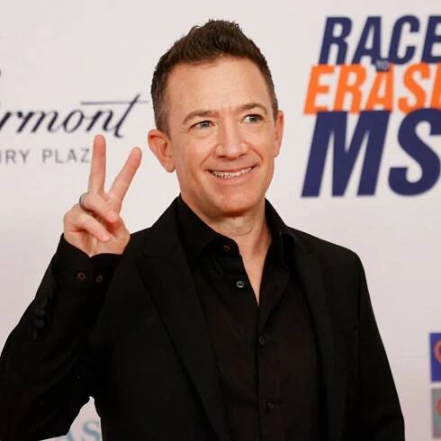 David Faustino