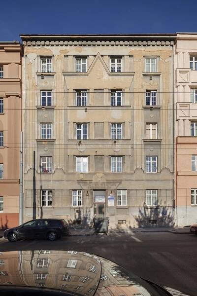 Nájemní dům Lidového stavebního a bytového družstva v Plzni | Objekty | Plzeňský architektonický manuál