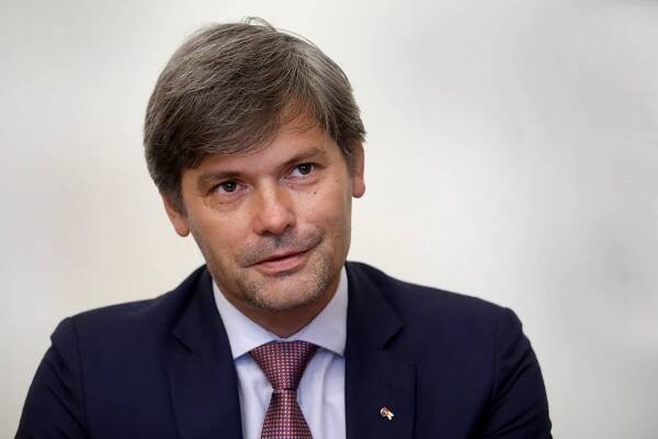 Čaputové jsem podobný víc než Nerudová, i když jsem muž, říká kandidát na Hrad Hilšer