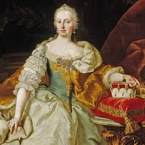 Marie Terezie (13. května 1717, Vídeň – 29. listopadu 1780, Vídeň) z rodu Habsburků byla arcivévodkyně rakouská, královna uherská, královna česká a markraběnka moravská atd. Byla jedinou vládnoucí ženou na českém trůně. Jejím manželem se 14. února 1736 stal František I. Štěpán Lotrinský. ▬ Hned od počátku její vlády byly vedeny války o rakouské dědictví, které přerostly v celoevropský konflikt. V této válce ztratila Slezsko a pokus o jeho opětovné získání nebyl úspěšný ani v následující sedmileté válce. K nejvýznamnějším reformám s přesahem až do současnosti patřilo zavedení povinné školní docházky (1774). ▬ V roce 1743 byla korunována českou královnou a po několika dalších pobytech v Praze iniciovala rozsáhlou přestavbu Pražského hradu do jeho současné podoby. ▬ Se svým manželem měla celkem 16 dětí, z nichž šest zemřelo v dětském věku. Synové Josef II. (1741-1790) a Leopold II. (1745-1792) se postupně stali římskými císaři. Z dcer se stala nejznámější nejmladší Marie Antoinetta (1755-1793).
