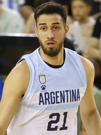 Juan Fernández (basketball, born 2002)