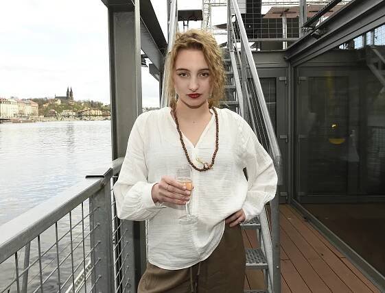 Výhradní nebo střídavá péče o děti? O svých zkušenostech promluvily Ivana Jirešová, Vlastina Svátková a Bára Nesvadbová