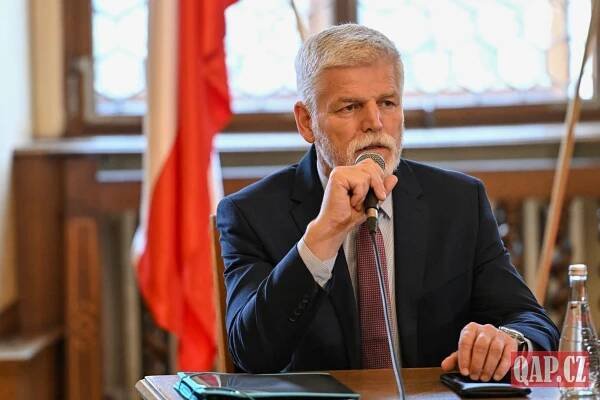 Prezident Petr Pavel se v Plzni sešel s primátorem Zarzyckým. Jaká témata řešili? - QAP.cz
