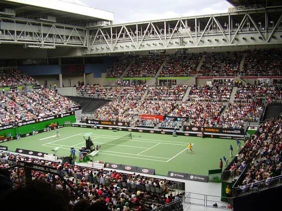 Soubor:Australian Open 2007. Elena Dementieva playing Nicole Vaidišová.jpg – Wikipedie