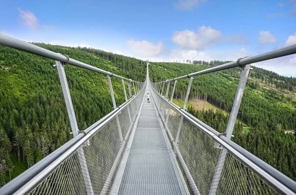 Český most Sky Bridge 721 drží stále světový rekord