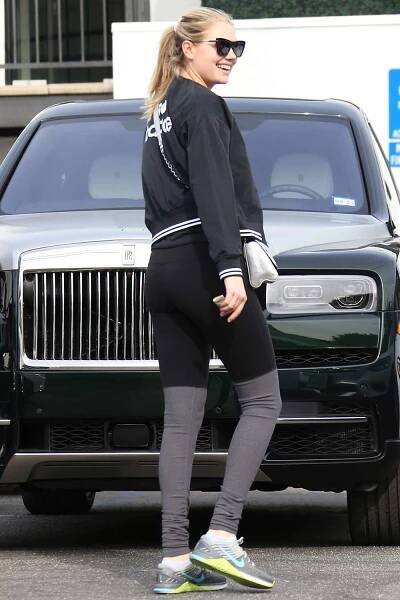 Katherine Elizabeth Upton out and about, Los Angeles, USA - 26 Dec 2019