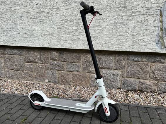Xiaomi Mi Electric Scooter 2 M365 - Sport a turistika