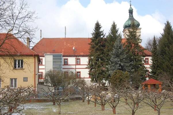 Dopad epidemie na duševní zdraví lidí i zdravotníků bude velký, říká ředitel Psychiatrické léčebny ve Lnářích