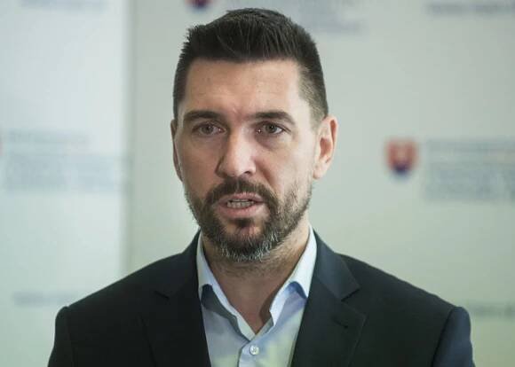 Vianoce bez kapra? Takáč kritizuje zákaz predaja živých rýb: Na týchto miestach si ich určite kúpite