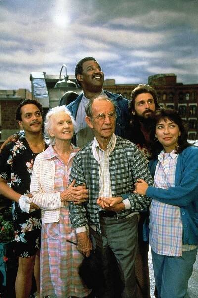 Baterie nejsou v ceně - Z filmu - Jessica Tandy, Frank McRae, Hume Cronyn, Dennis Boutsikaris, Elizabeth Peña