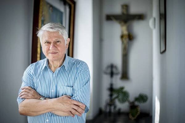 Výpověd Petráčka pro nadbytečnost nezní důvěryhodně, říká biskup Malý