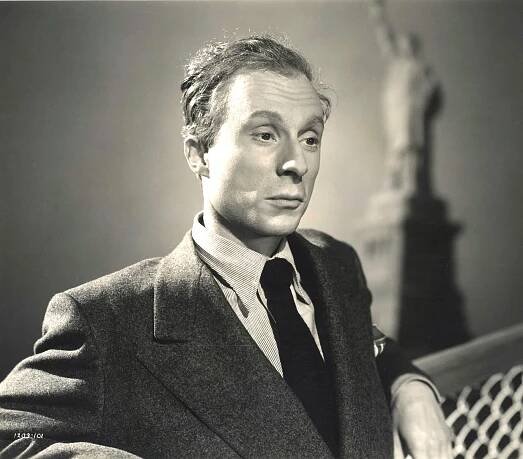 Norman Lloyd, Associate of Welles, Hitchcock and Others, Dies at 106