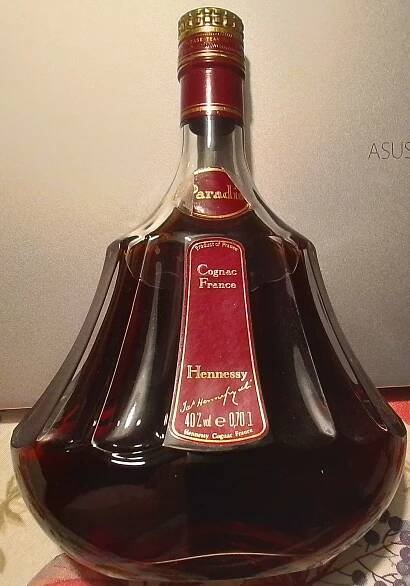 Hennessy bottles 70cl and up - COGNAC-TON