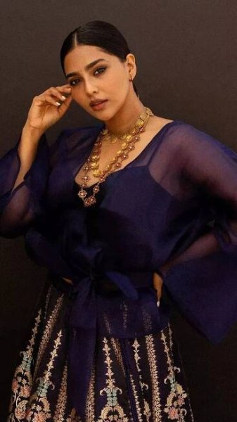 Aishwarya Lekshmi's jaw-dropping pics