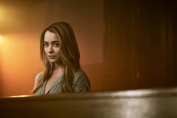 Hannah Kasulka - Exorcista - Série 1 - Promo