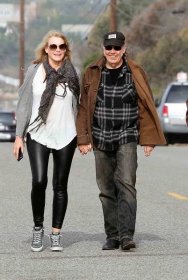 Cute Couple Daryl Young And Neil Young Go For A Romantic Stroll In Malibu