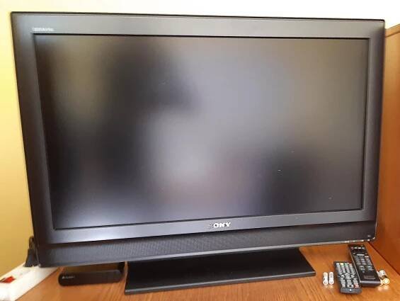 Televize Sony Bravia 32U3000 + set-top box GoGEN DVB 132 T2 PVR - TV, audio, video