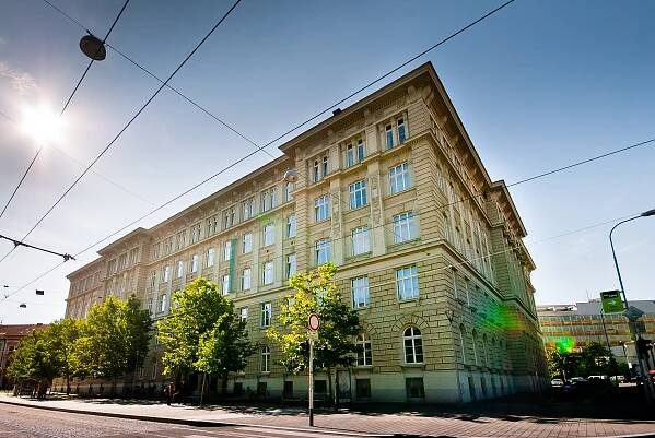 Na Masarykově univerzitě letos skončil pedagog kvůli obtěžování studentky