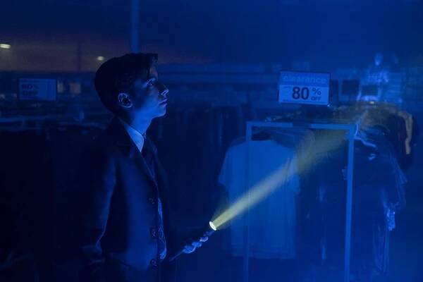 Umbrella Academy - Zdrhej chlapče! - Z filmu - Aidan Gallagher