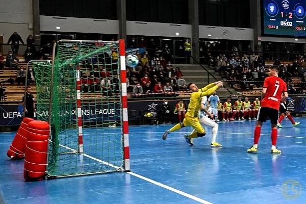 SK PLZEŇ - FK DOBOVEC 2 : 3 (FUTSAL - CHAMPION LEAGUE) - Fotogalerie 2021 | TJ Lokomotiva Plzeň
