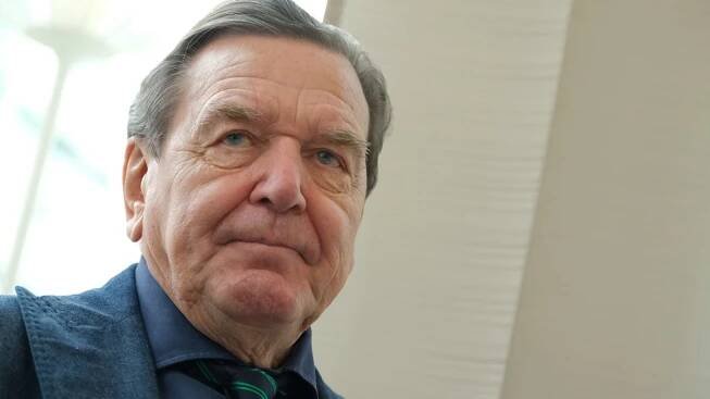 Gerhard Schröder’s office staff quit over Putin’s war on Ukraine
