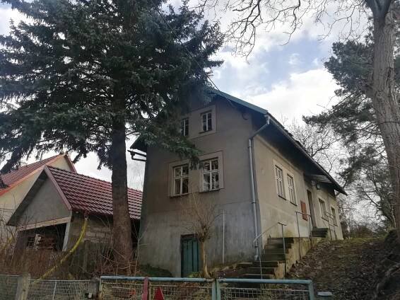 Rodinný domek k rekonstrukci v Sobotce u Jičína – Rako reality Jičín