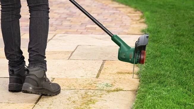Bosch EasyGrassCut 18V-230 0.600.8C1.A03