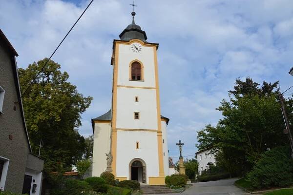 Velká Bystřice - kostel stětí... - Kostel