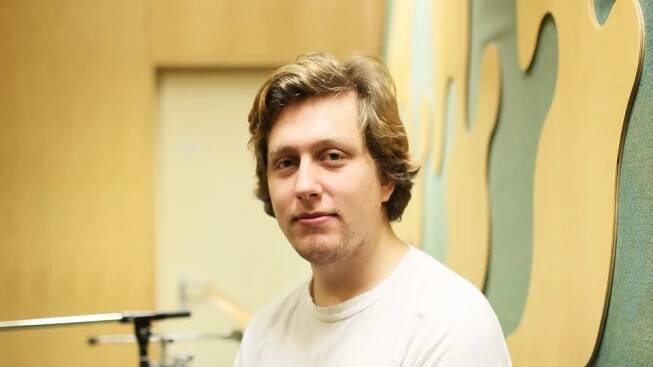 Šimon Holý při natáčení podcastového seriálu Rozchod | foto: Barbora Linková