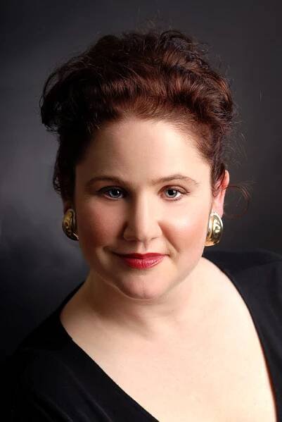 Mary Ann Carr, soprano - Photo Page