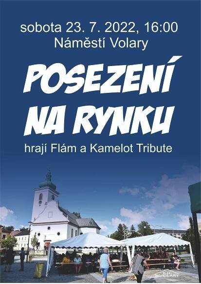 Posezení na rynku a Modrý dým