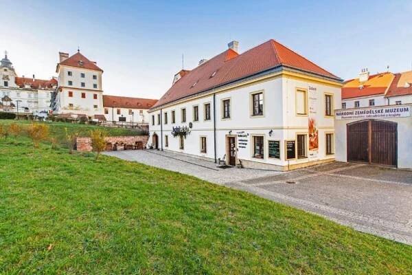 Hotel Salety, Valtice