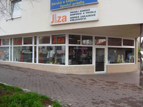 Plastová okna, vchodové dveře, zdvižně posuvné dveře