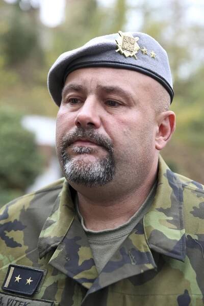 „Srdcař a profesionál.“ Šéf vojenských kynologů promluvil o zabitém vojákovi