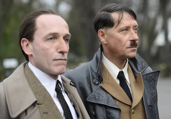 Hvězda Básníků v roli Hitlera! Goebbelse hraje Stocki z Komisaře Rexe