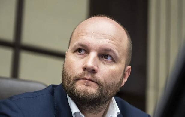 Tibor Gašpar: „Naď pustil do gatí a utiekol do Kanady! Teraz mal prejaviť odvahu a niesť zodpovednosť za svoje činy!“ (VIDEO) - CZ24.NEWS