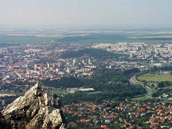 Soubor:Mesto Nitra.jpg – Wikipedie