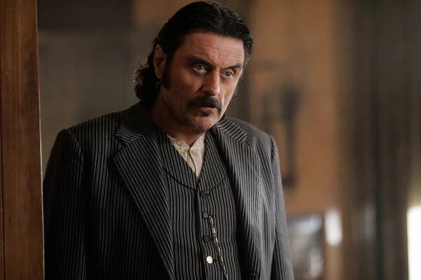 Deadwood - Noc amatérů - Z filmu - Ian McShane
