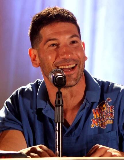 Soubor:Jon Bernthal by Gage Skidmore.jpg