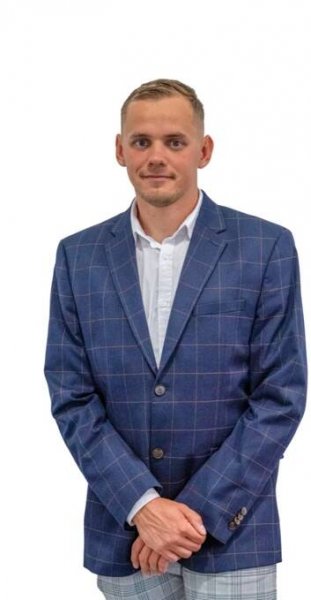Nikita Mikhailov • REMAX Scopus