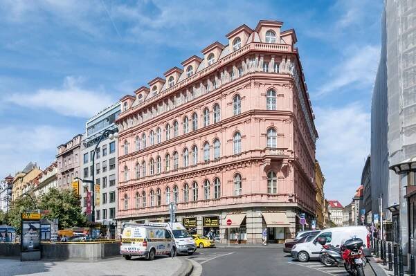 Pronájem kanceláří - TRADE CENTRE PRAHA a.s.