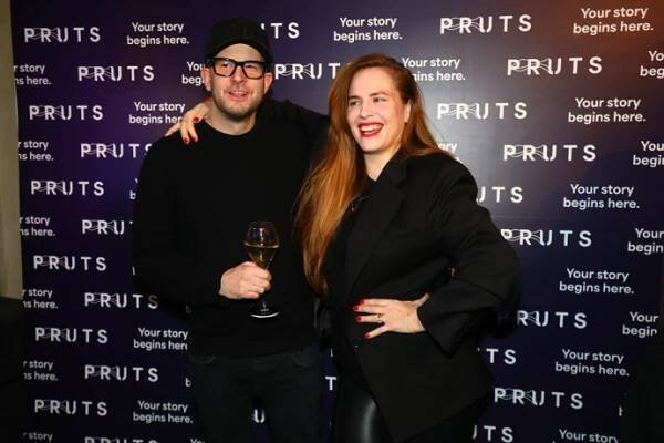 Křest nové knihy TMBK moderovala jeho dlouholetá kamarádka, herečka Petra Nesvačilová.