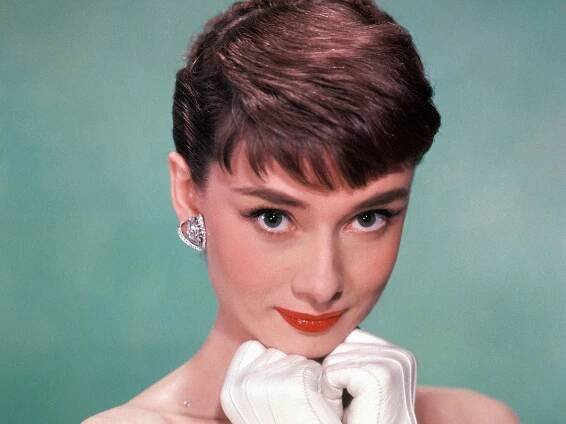 Audrey Hepburn’s Beauty Routine, From a Vintage Issue of Vogue