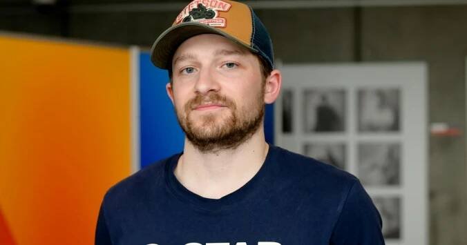 V hlavě si pořád nosím zážitky a emoce z natáčení. Pomáhá mi to se v roli cítit uvolněně, říká herec Filip František Červenka