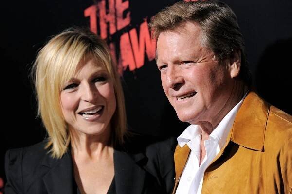 Actor Ryan O'Neal, star of 'Love Story,' 'Paper Moon' and 'Barry Lyndon,' dies at 82
