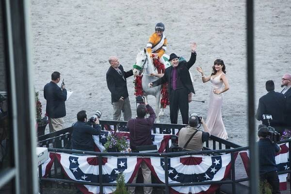Knihovníci - And the Steal of Fortune - Z filmu - Richard Kind, Sunny Mabrey